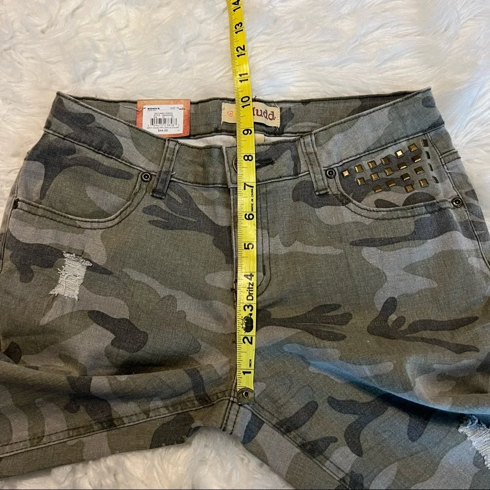 Mudd Girls Super Skinny Jeans Pants Camo print with studs 5 pocket Distressed 16